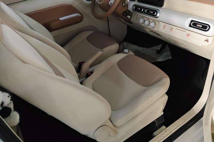 Used Wuling Hongguang MINIEV 2024 3rd Generation 215km Advanced Version
