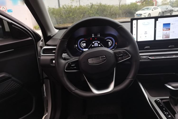 Used Geely Auto Emgrand 2025 4th Generation 1.5L CVT Longteng Edition
