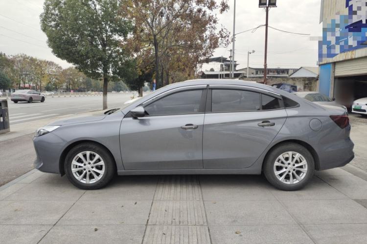 Used Roewe i5 2023 1.5L Manual Comfort Edition
