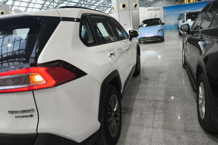 Used Toyota Wildlander 2023 Dual-Motor 2.5L E-CVT Four-Wheel Drive Prestige Edition
