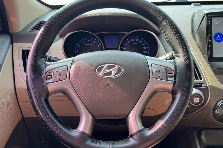 Used Hyundai ix35 2013 2.0L Automatic Two-Wheel Drive Smart GLS China IV Standard
