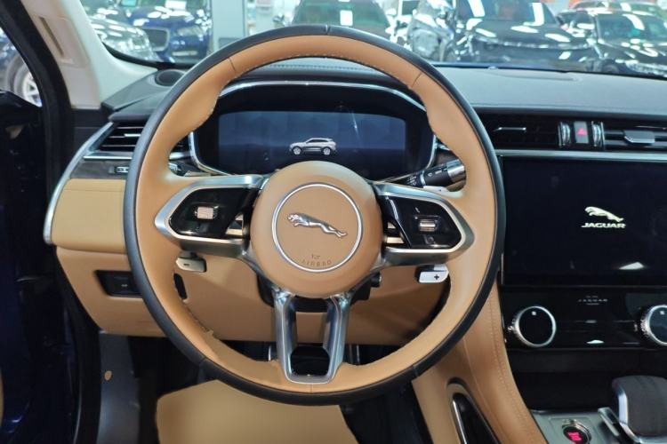 Used Jaguar F-PACE 2023 P250 HSE
