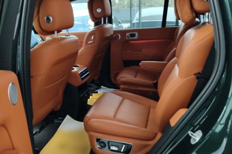 Used Li Auto L8 2023 Pro Model
