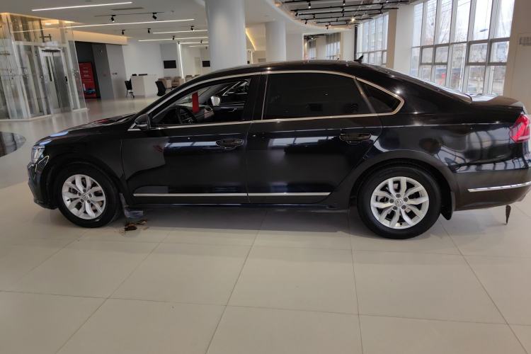 Used Volkswagen Passat 2017 280TSI DSG Luxury Edition
