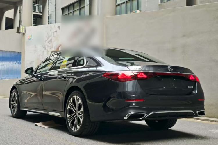 Used Mercedes-Benz E-Class New Energy 2024 E 350 e L Plug-in Hybrid Sports Sedan
