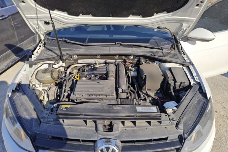 Used Volkswagen Golf 2015 1.4TSI Automatic Comfort Model
