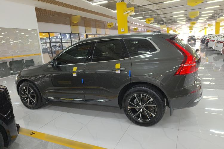 Used Volvo XC60 2022 B5 4x4 Zhiyi Luxury Edition
