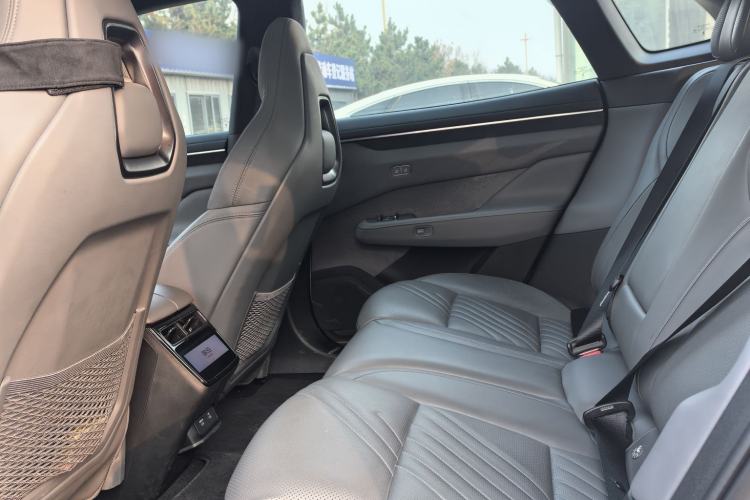 Used Zeekr 001 2025 WE Edition 95 kWh All-Wheel Drive