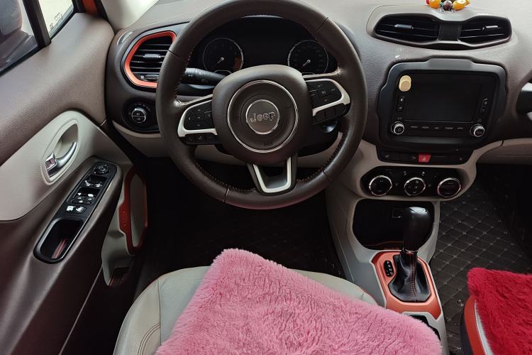 Used  Renegade 2016 1.4T Automatic Smart Edition
