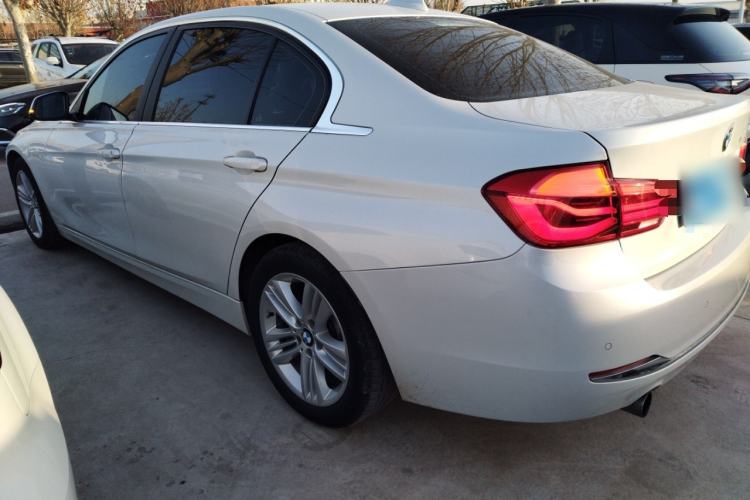 Used BMW 3 Series 2016 320Li Ambition Model
