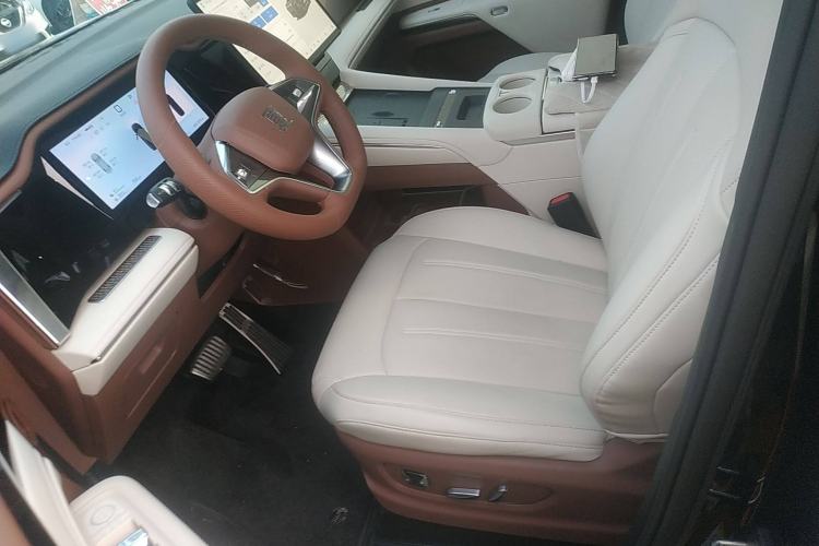 Used BYD Xia 2025 DM-i 1.5T 180km Excellence Model
