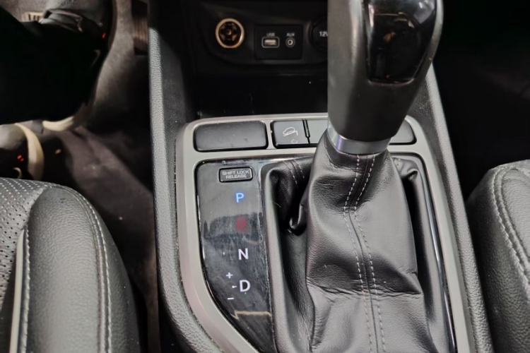 Used Hyundai ix25 2015 1.6L Automatic Two-Wheel Drive Smart GLS Trim