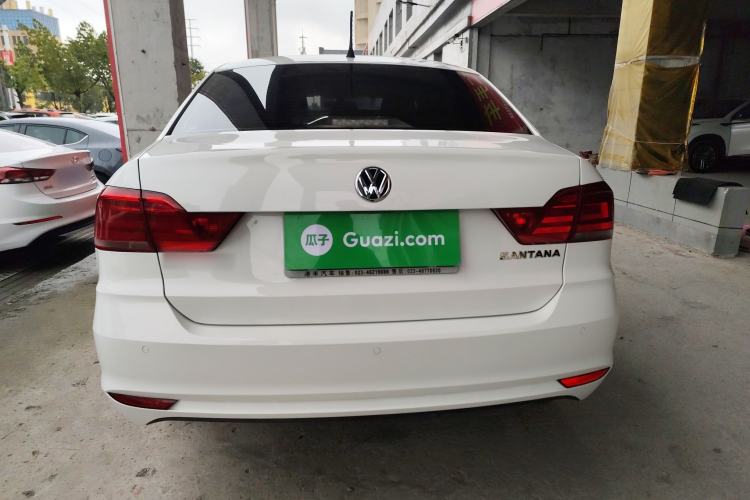 Used Volkswagen Santana 2018 1.5L Manual Comfort Edition
