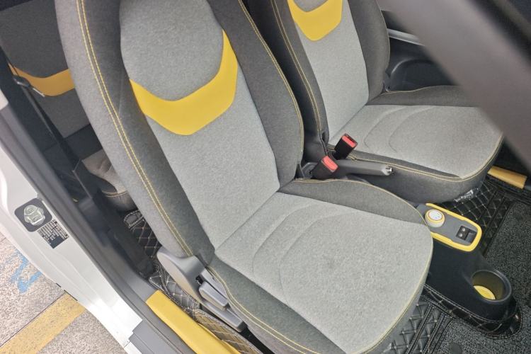 Used Chery QQ Ice Cream 2022 170km Sundae Phosphate Lithium-Ion