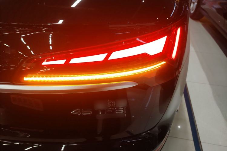 Used Audi Q5L 2022 40T Fashionable and Dynamic Model