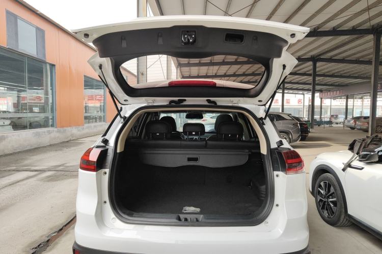 Used Geely Auto Emgrand X7 Sport 2020 1.8TD DCT Two-Wheel Drive Smart Connect 4G-Enabled Version
