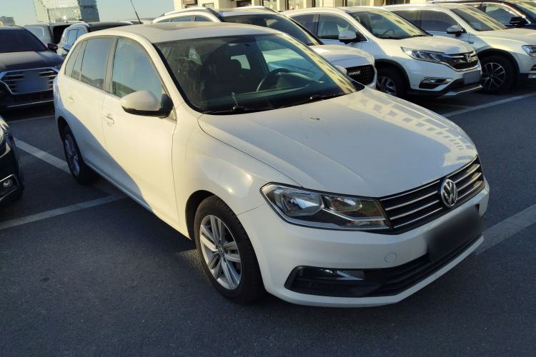 Used Volkswagen Santana 2015 Haval H6 1.6L Automatic Comfort Model
