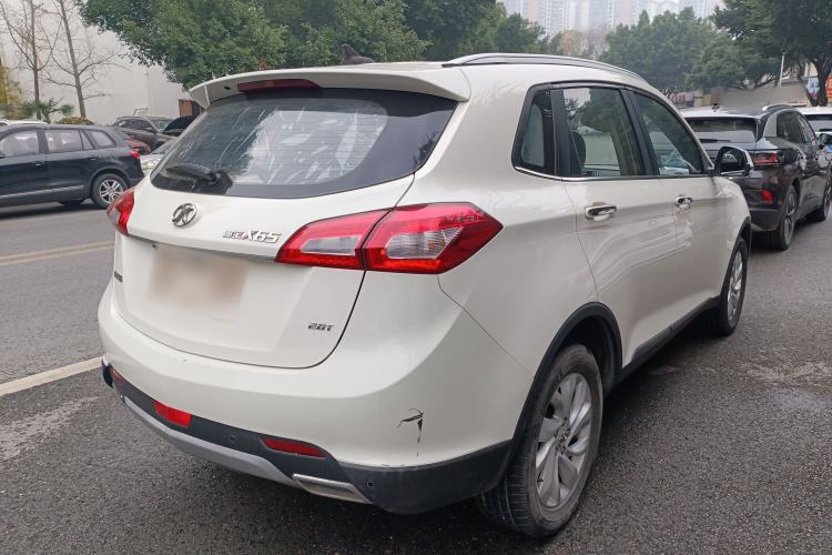 Used BAIC Senova X65 2015 2.0T automatic comfort version
