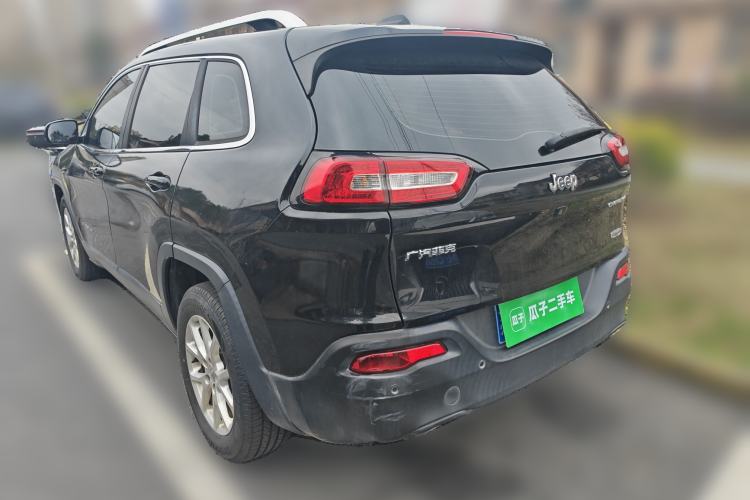 Used Jeep Cherokee 2016 2.0L Superior Edition