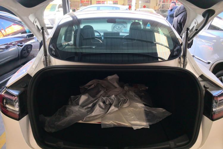 Used Tesla Model 3 2019 Long-Range All-Wheel-Drive Version
