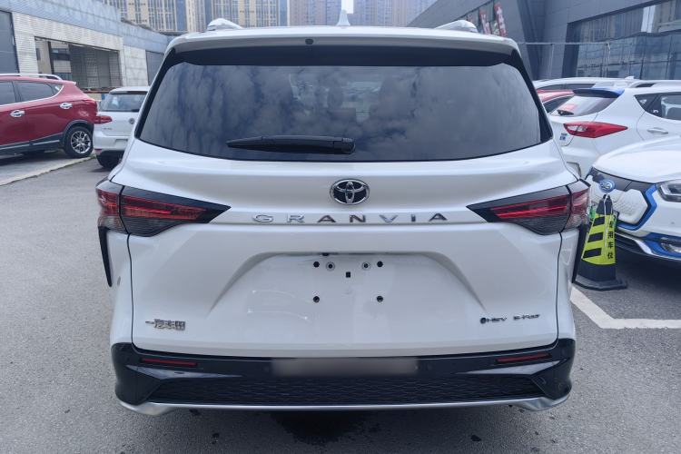 Used Toyota Granvia 2024 2.5L Hybrid Prestige PLUS Four-Wheel Drive Version
