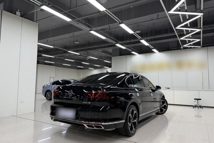 Used Volkswagen Magotan 2023 2 Million Units Commemorative Edition 330TSI DSG Luxury Version
