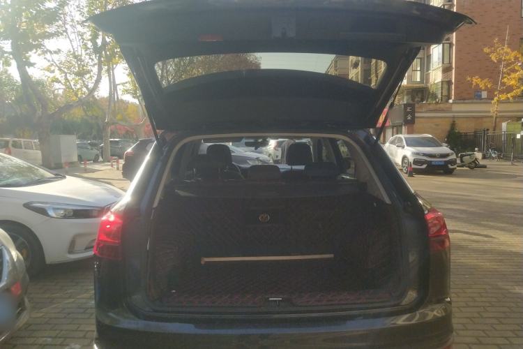 Used Volkswagen Tayron 2020 330TSI Two-Wheel Drive Luxury Smart Connectivity Version
