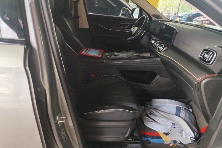 Used Chery Tiggo 9 2023 2.0T Dual-Clutch Two-Wheel Drive Luxury Edition 5 Seats
