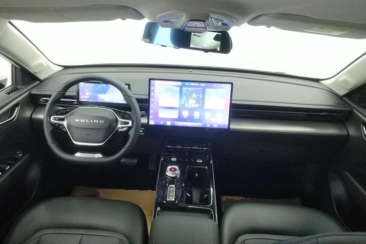 Used Wuling Xingguang 2023 150 Advanced Edition
