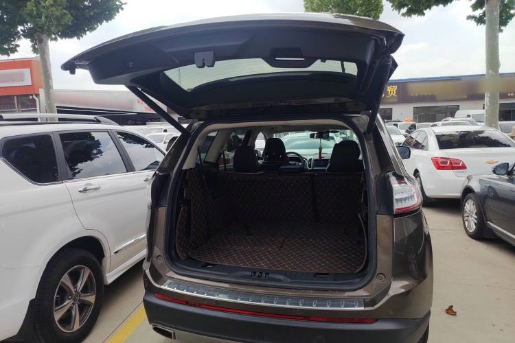 Used Ford Edge 2016 EcoBoost 245 Two-Wheel-Drive Titanium 7-Seater
