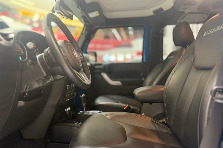 Used Jeep Wrangler 2015 3.0L Sahara Four-Door Edition
