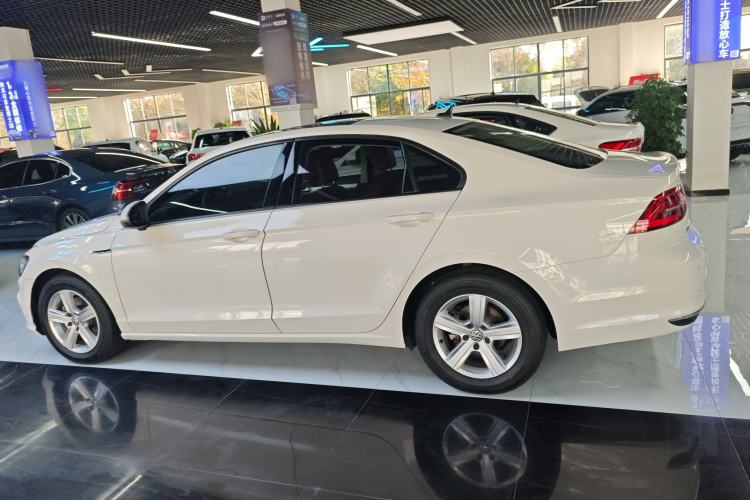 Used Volkswagen Lamando 2021 230TSI DSG Fashion Edition
