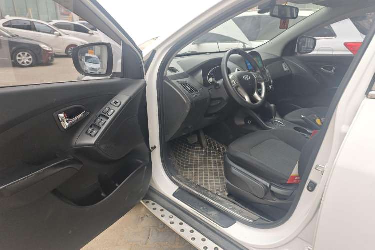 Used Hyundai ix35 2013 2.0L Automatic 2WD Comfort GL China IV Standard
