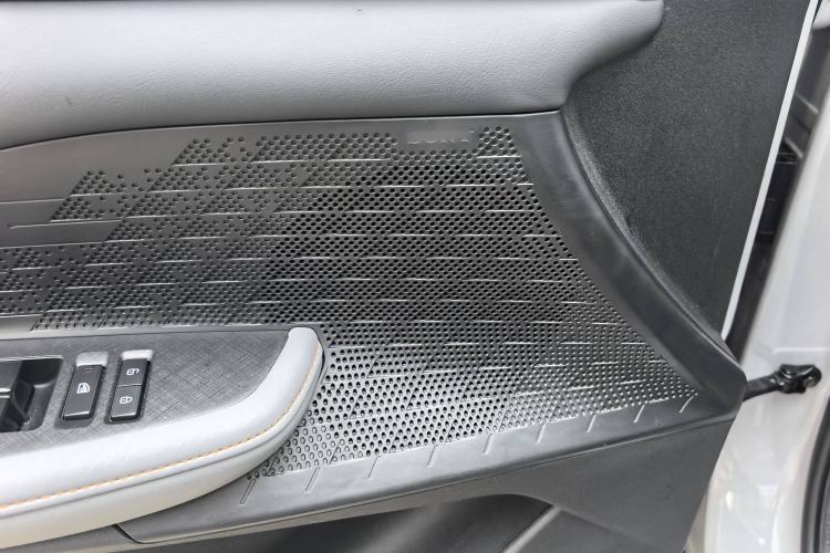 Used Changan UNI-V 2022 1.5T Smart Navigation Version
