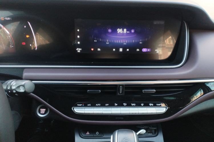 Used GAC Trumpchi M6 2021 PRO 270T DCT Luxury Edition
