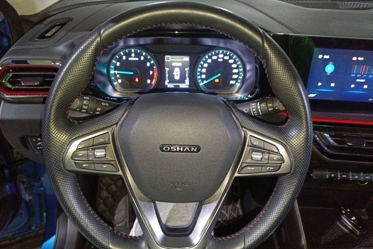 Used Oshan X5 2021 Revised Version 1.6L Manual Luxury Edition
