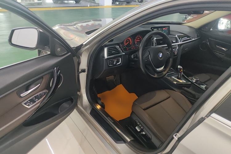 Used BMW 3 Series 2018 320Li Fashion Model
