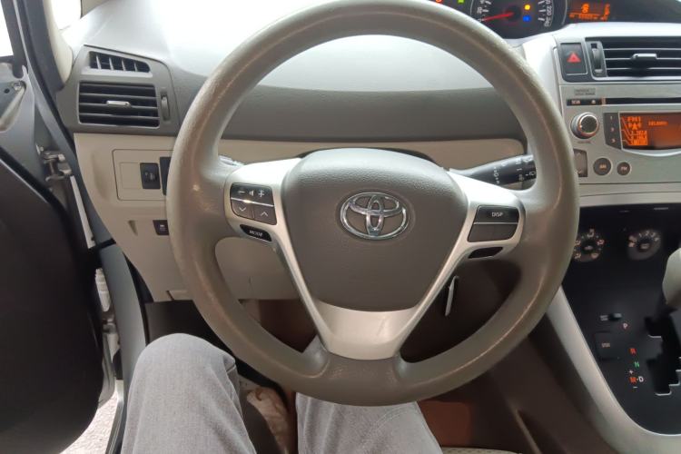 Used Toyota Verso 2014 Starlight 180E CVT Elite Edition