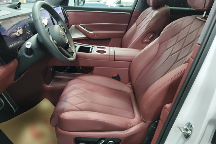 Used Hima AITO M8 2025 Extended-Range Ultra Version 53.4 kWh 6-Seater Edition