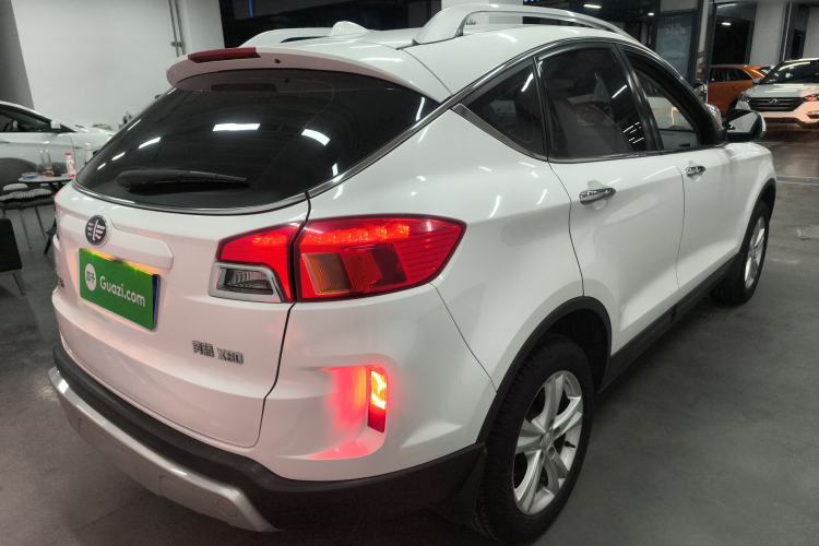 Used Bestune X80 2016 2.0L Automatic Luxury Model