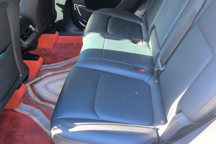 Used Tesla Model Y 2024 Long-Range All-Wheel-Drive Version