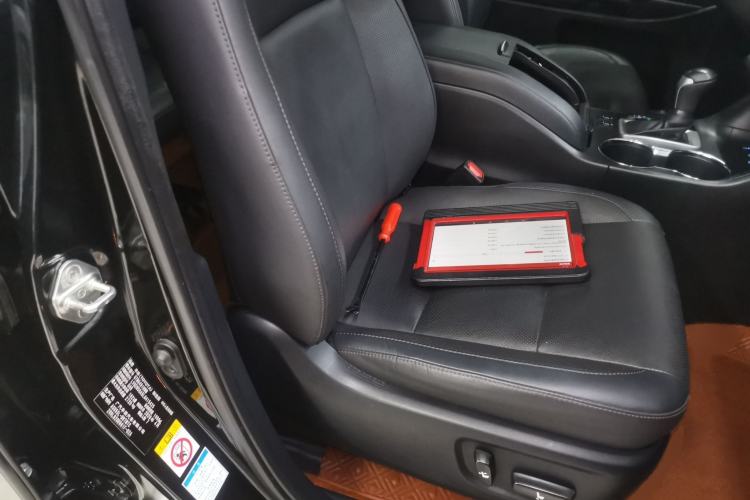 Used Toyota Highlander 2018 2.0T Four-Wheel Drive Luxury Version 7 Seats China VI Standard
