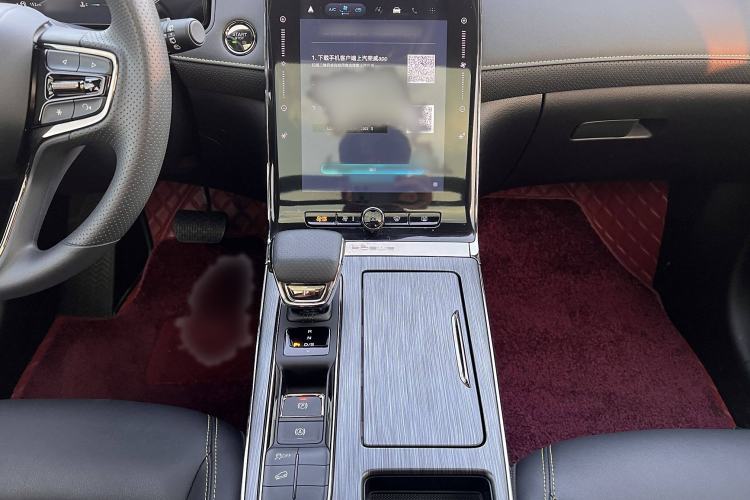 Used Roewe RX5 2023 PLUS 330TGI Automatic Trendsetting Smart Edition
