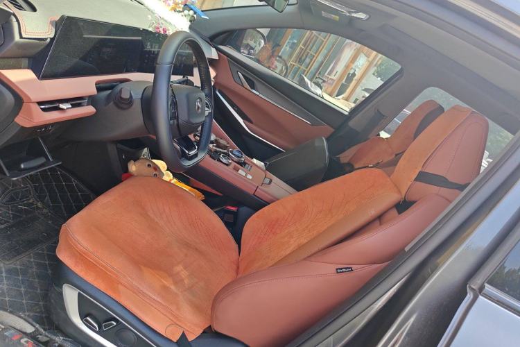 Used Changan CS75 PLUS 2024 3rd Generation Champion Edition 1.5T Intelligent Drive Dynamic Model
