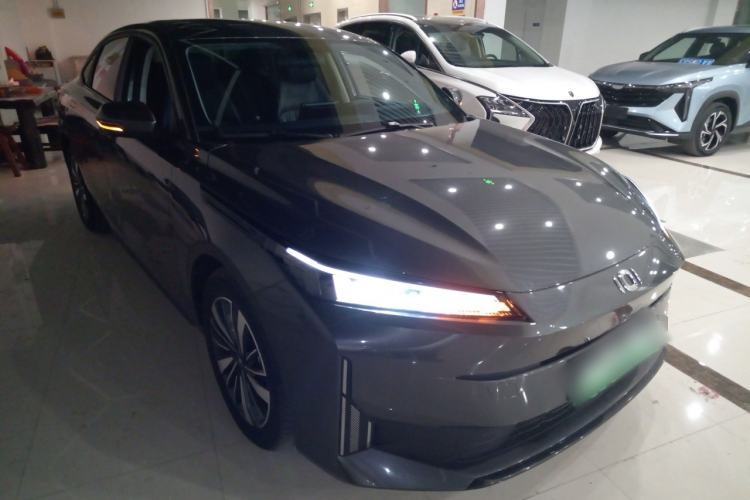 Used  A05 2024 Truly Delicious Version 70" Beyond-Grade Edition
