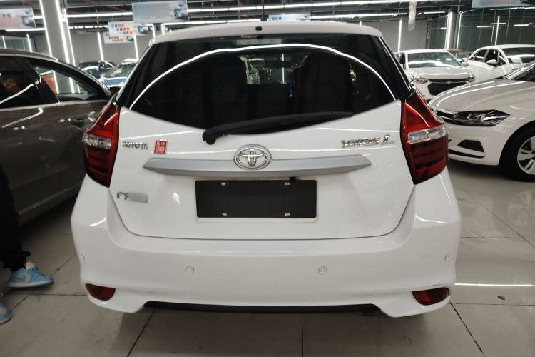 Used Toyota YARiS L 2016 Revised Version 1.5G CVT with Dynamic Sunroof
