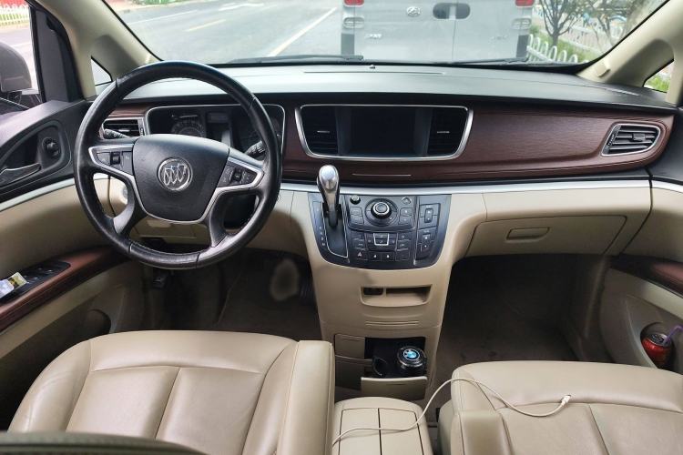Used Buick GL8 2018 28T Luxury Model China VI Standard
