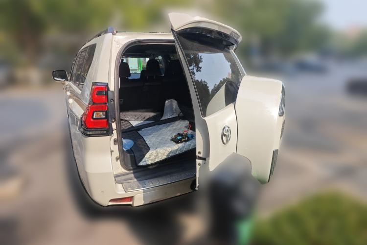 Used Toyota Prado 2018 3.5L Automatic VX NAVI with Rear-Mounted Spare Tire
