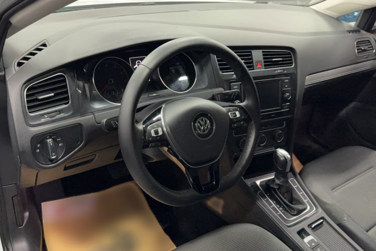 Used Volkswagen Golf 2018 1.6L Automatic Comfort Model
