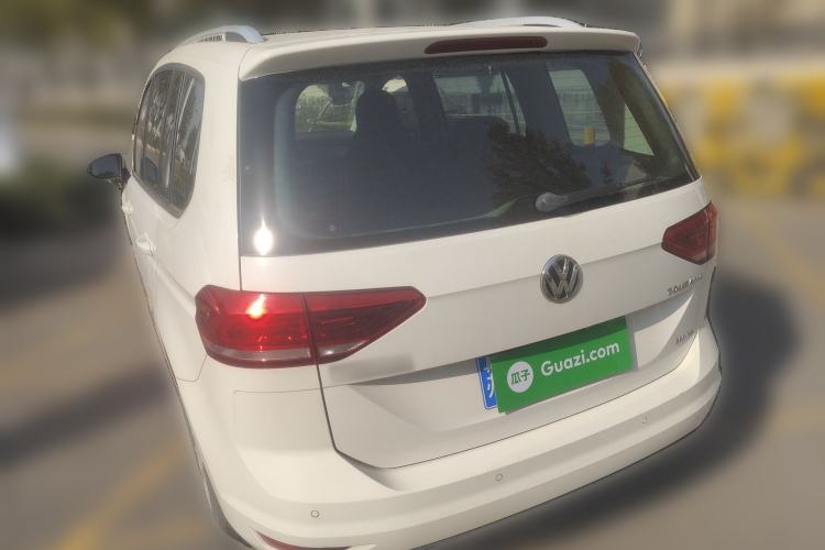 Used Volkswagen Touran 2016 Volkswagen Touran L 280TSI DSG Comfort Edition
